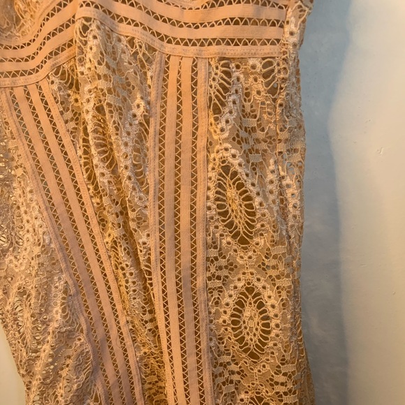 Boutique Slip - Picture 6 of 7